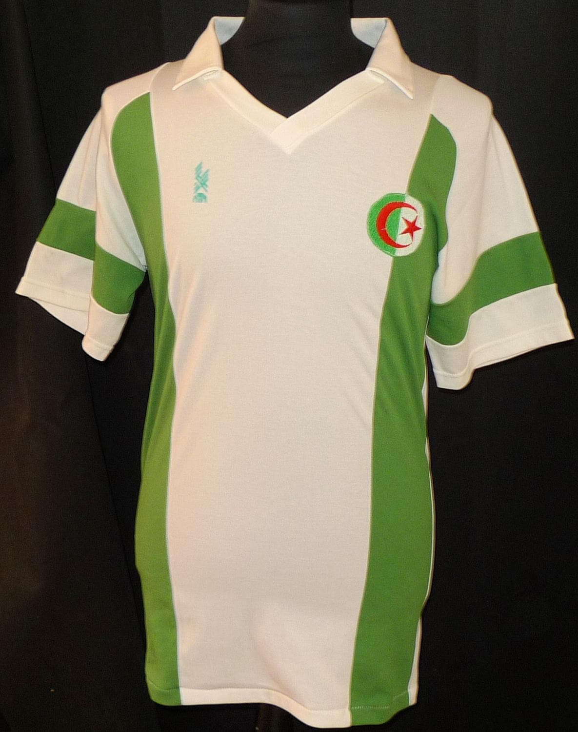 Algeria 1990 away kit