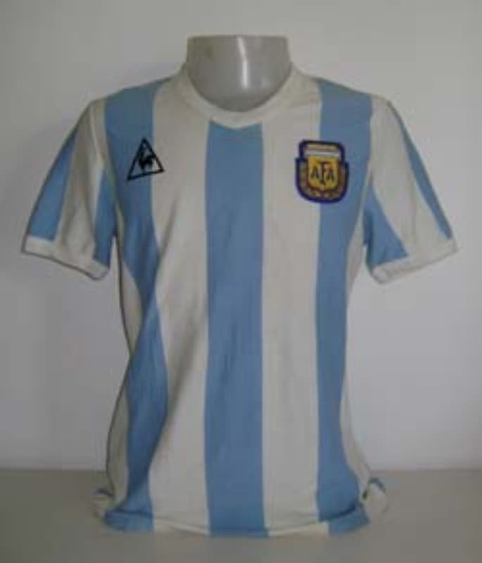Argentina 1982 home kit