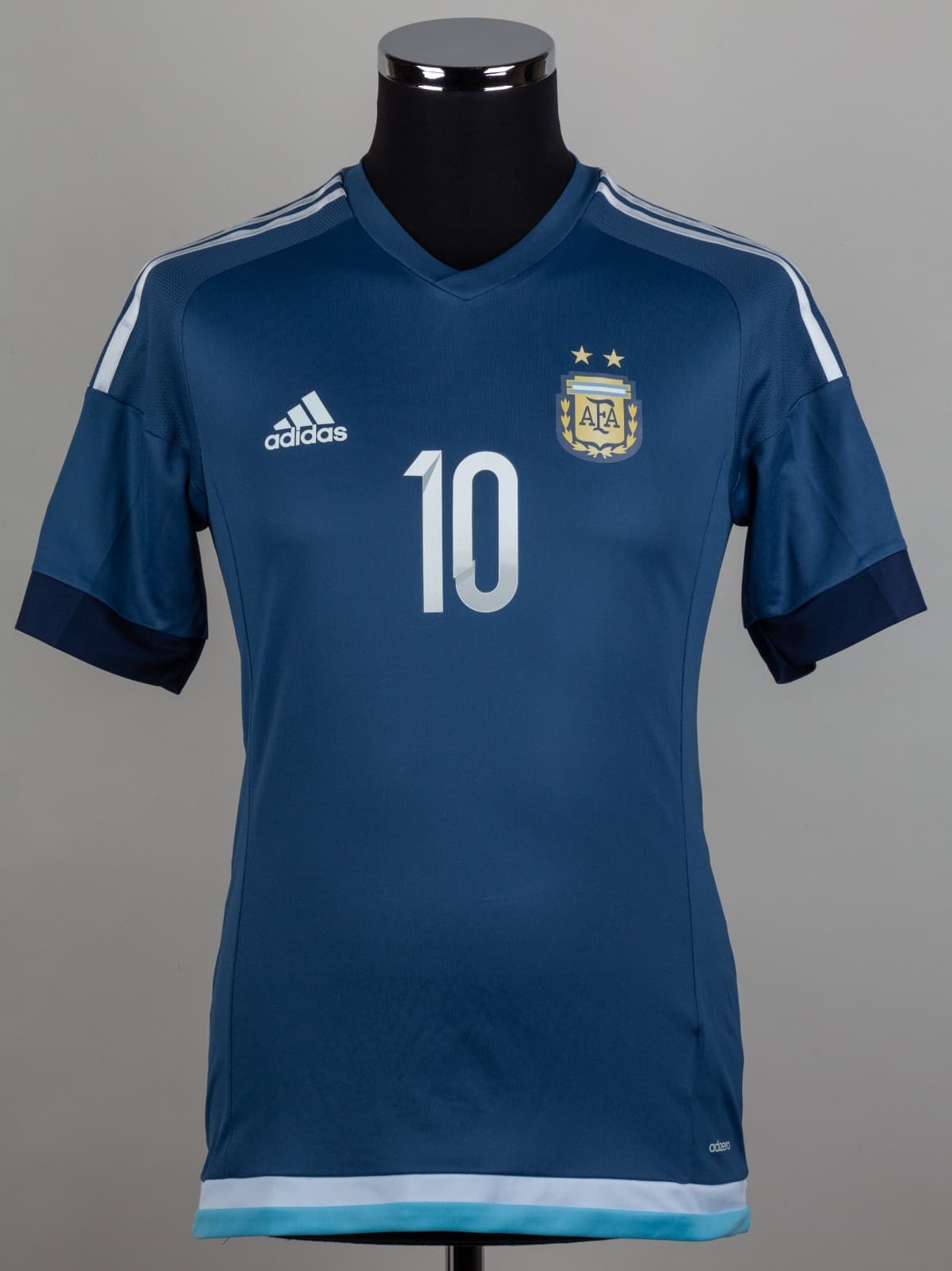 Argentina 2015 away kit