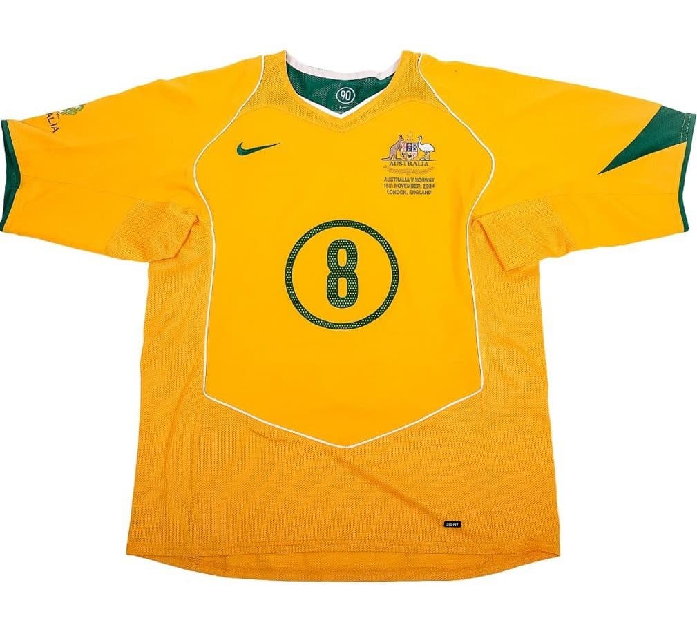 Australia 2004-05 home kit