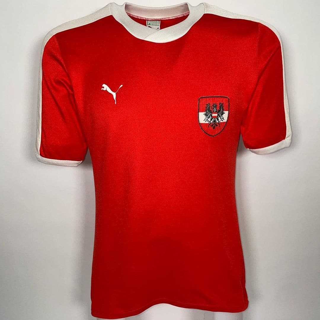 Austria 1977 away kit