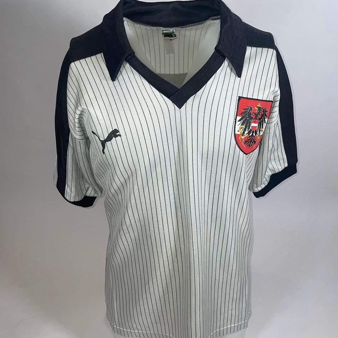 Austria 1983 home kit