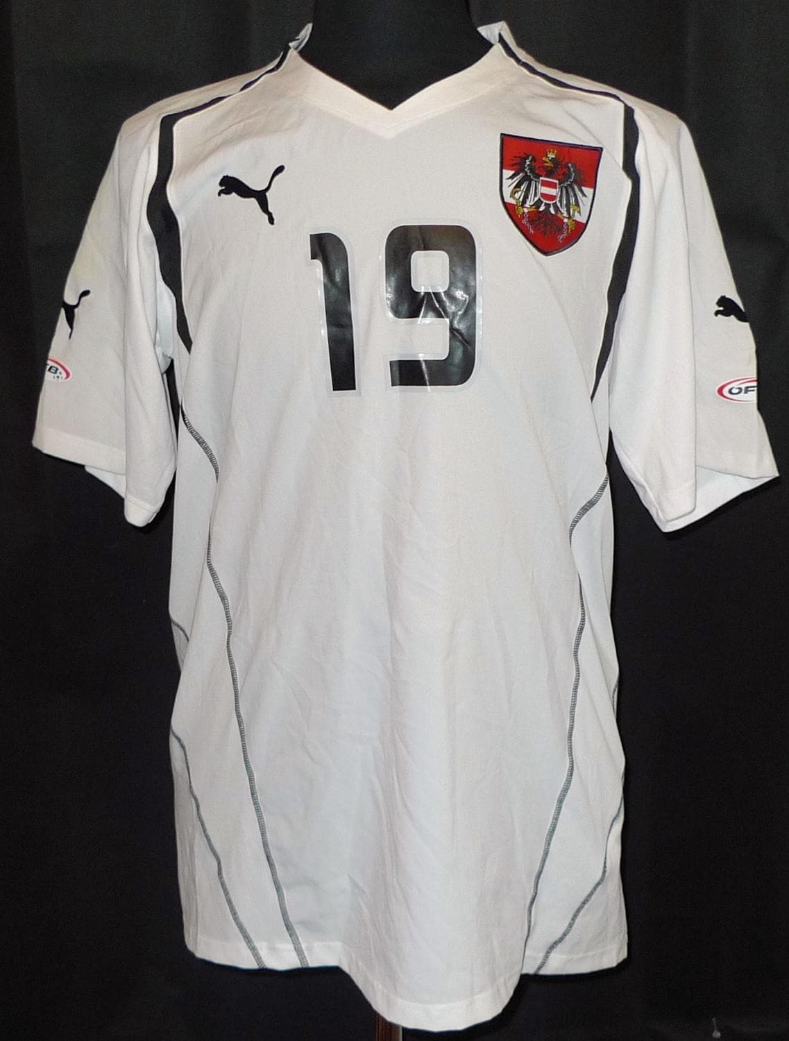 Austria 2004 away kit