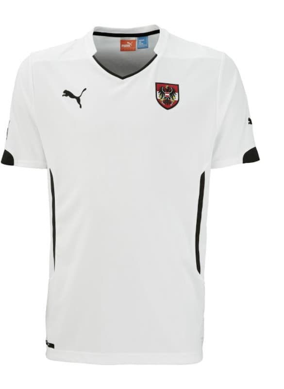 Austria 2014 away kit