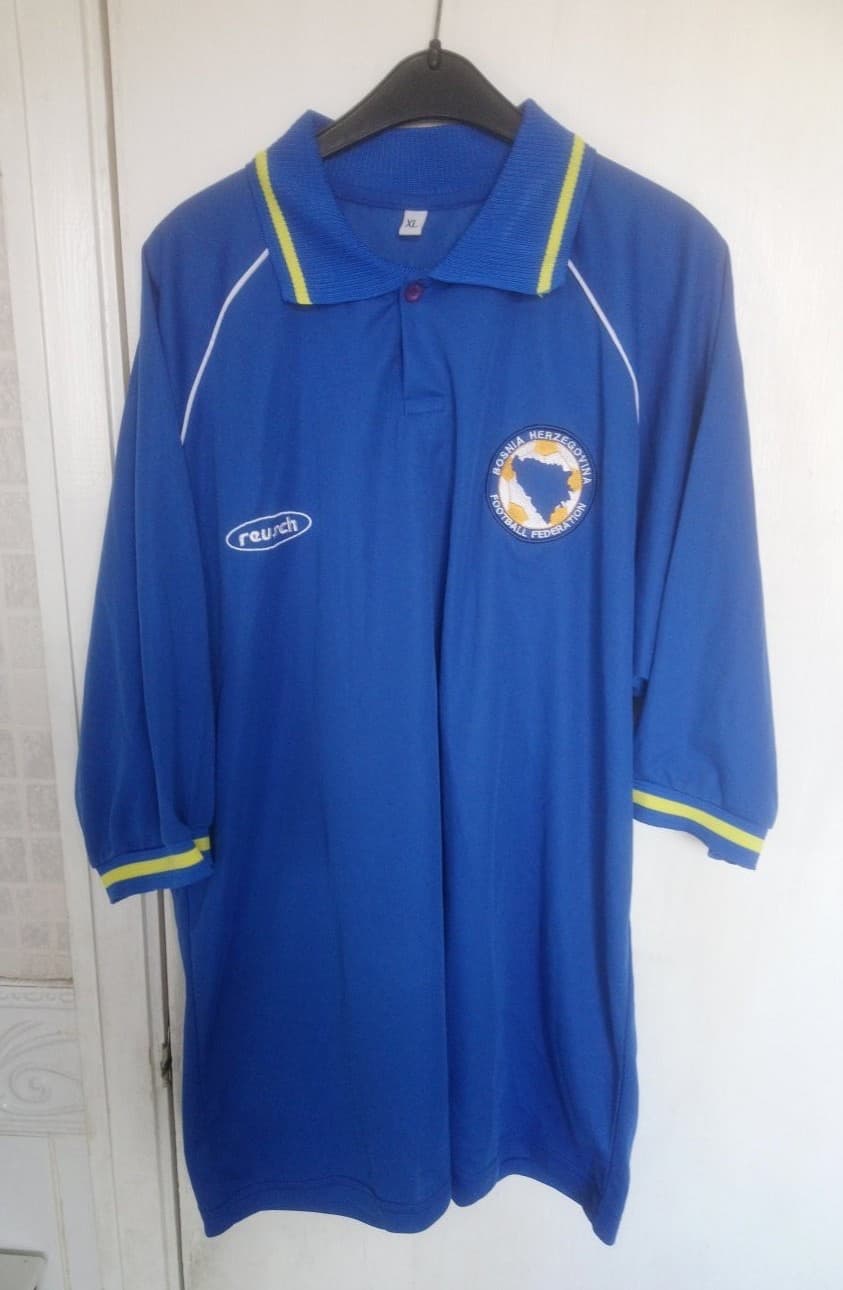 Bosnia Herzegovina 2000 away kit