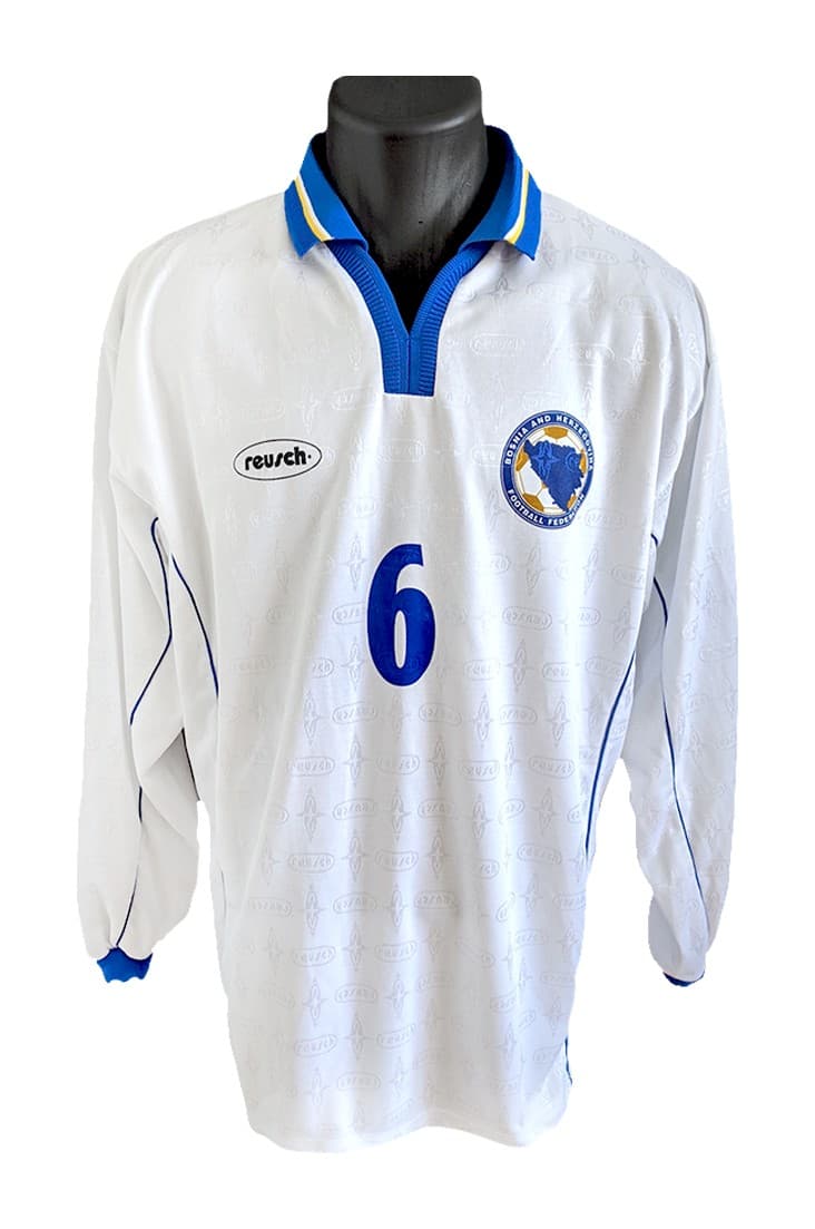 Bosnia Herzegovina 2001 away kit