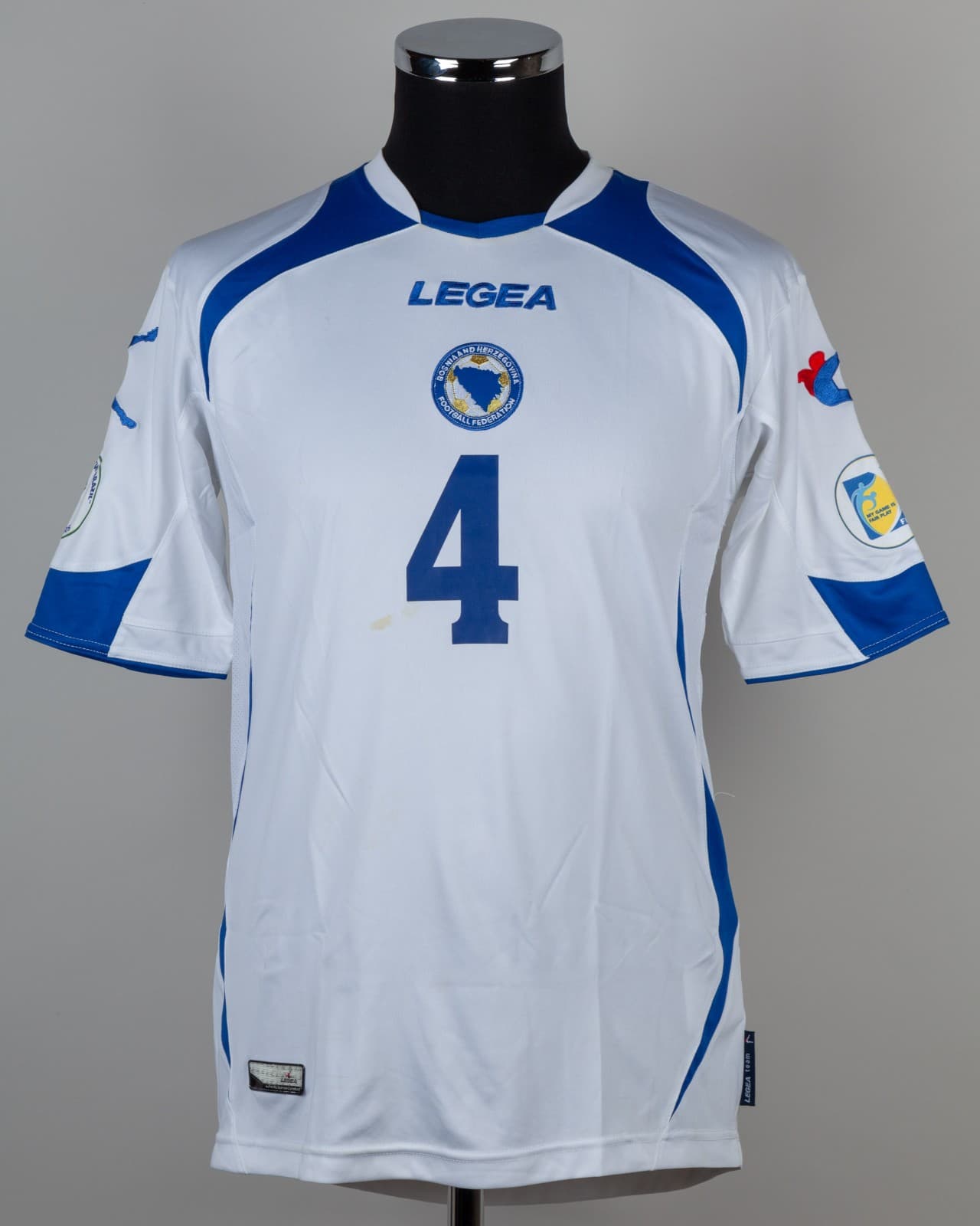 Bosnia Herzegovina 2013 away kit