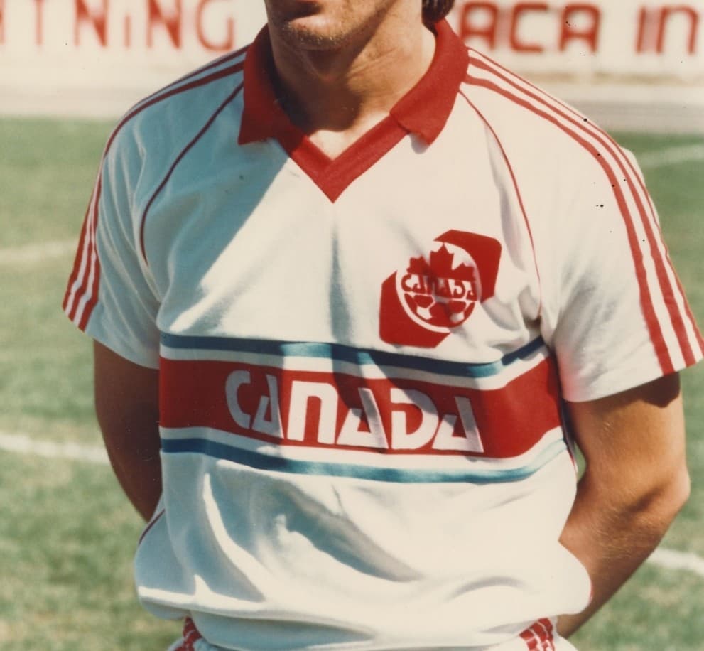 Canada 1981 away kit