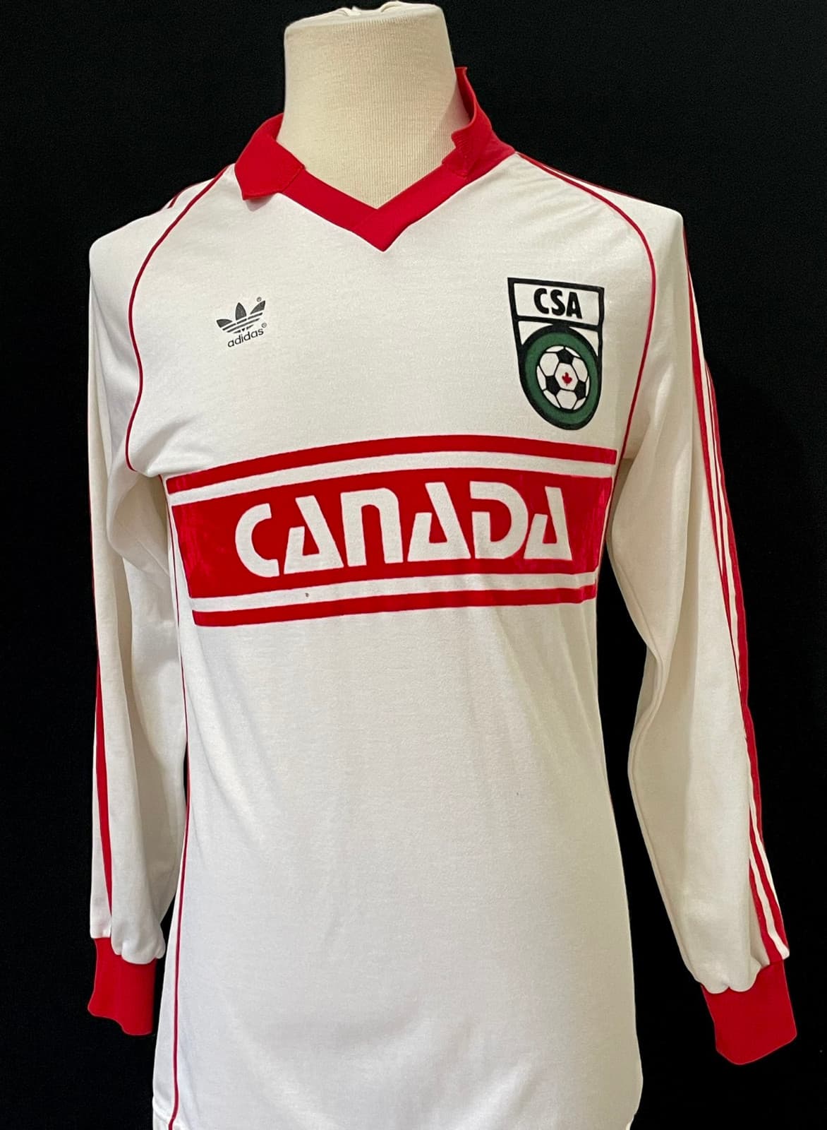 Canada 1983 away kit