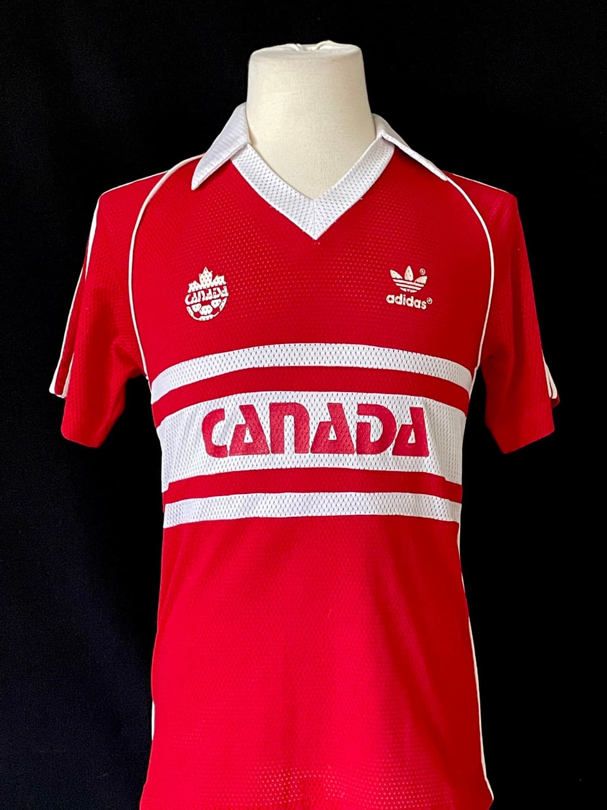 Canada 1984 home kit