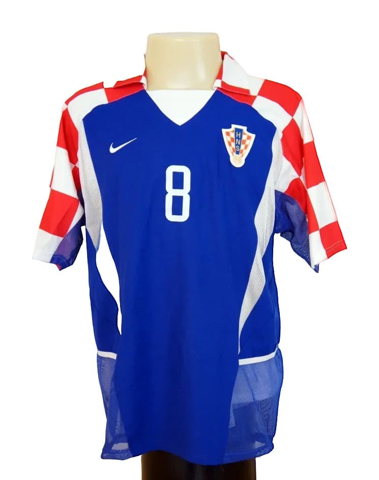 Croatia 2002 away kit