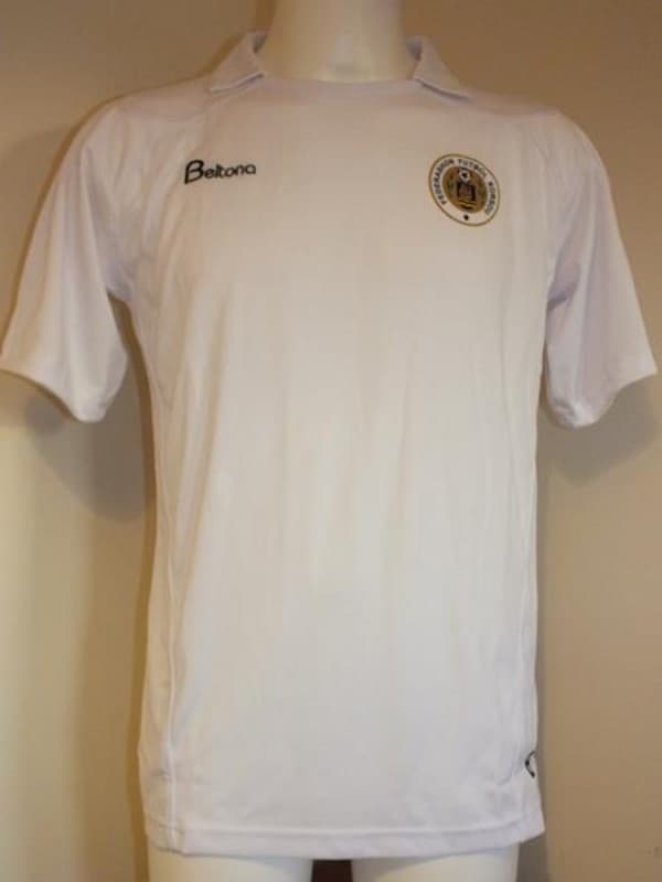 Curacao 2011 away kit