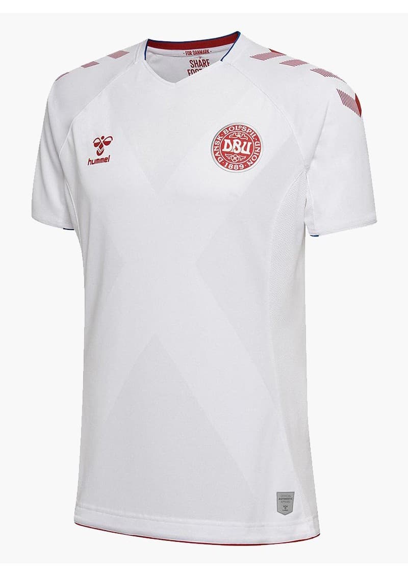 Denmark 2018 away kit