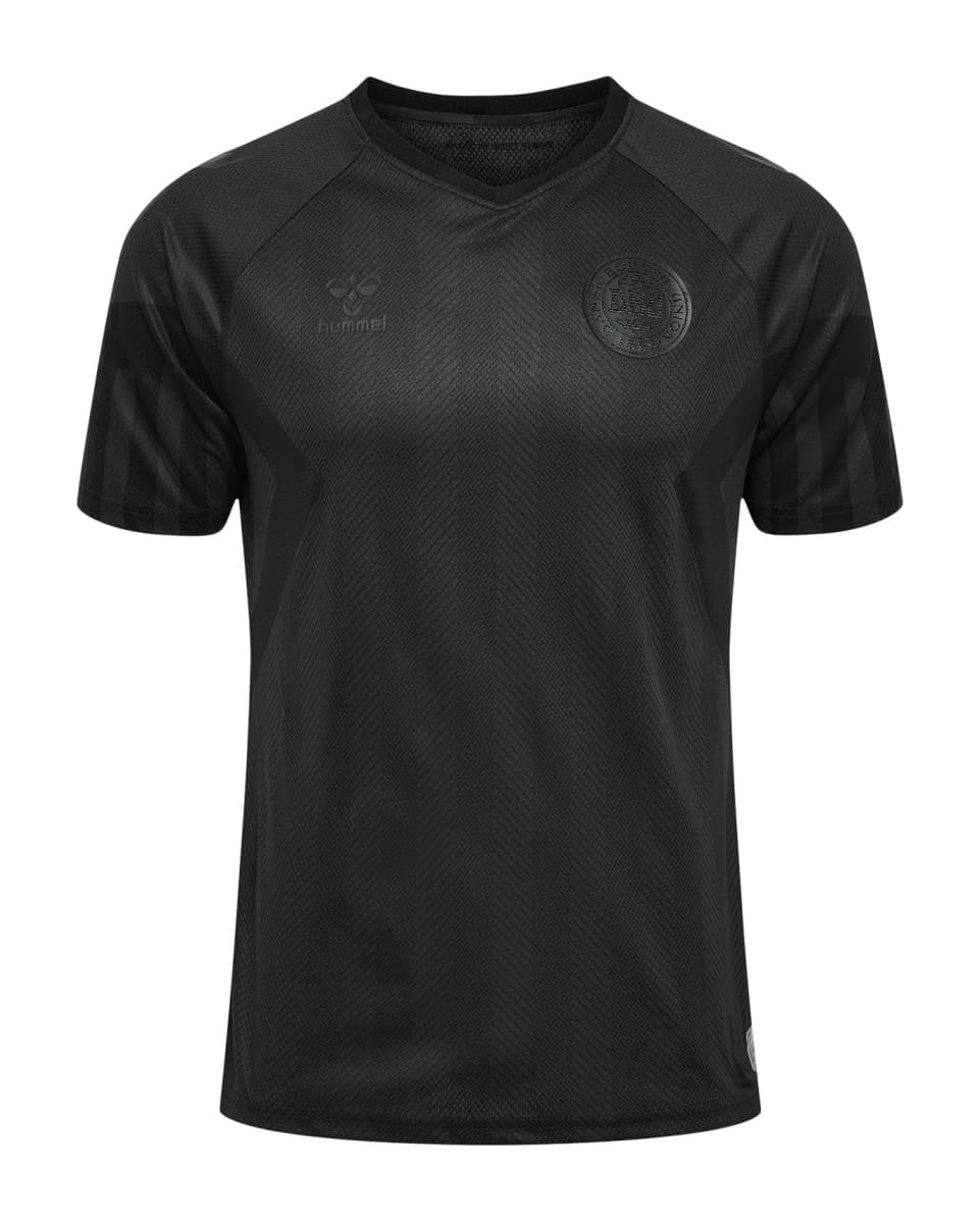 Denmark 2022 third kit