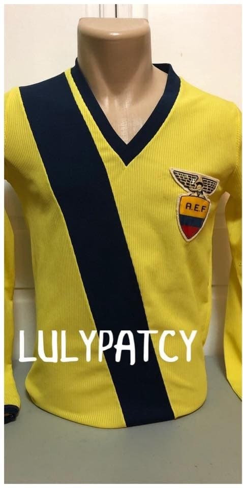 Ecuador 1977 home kit