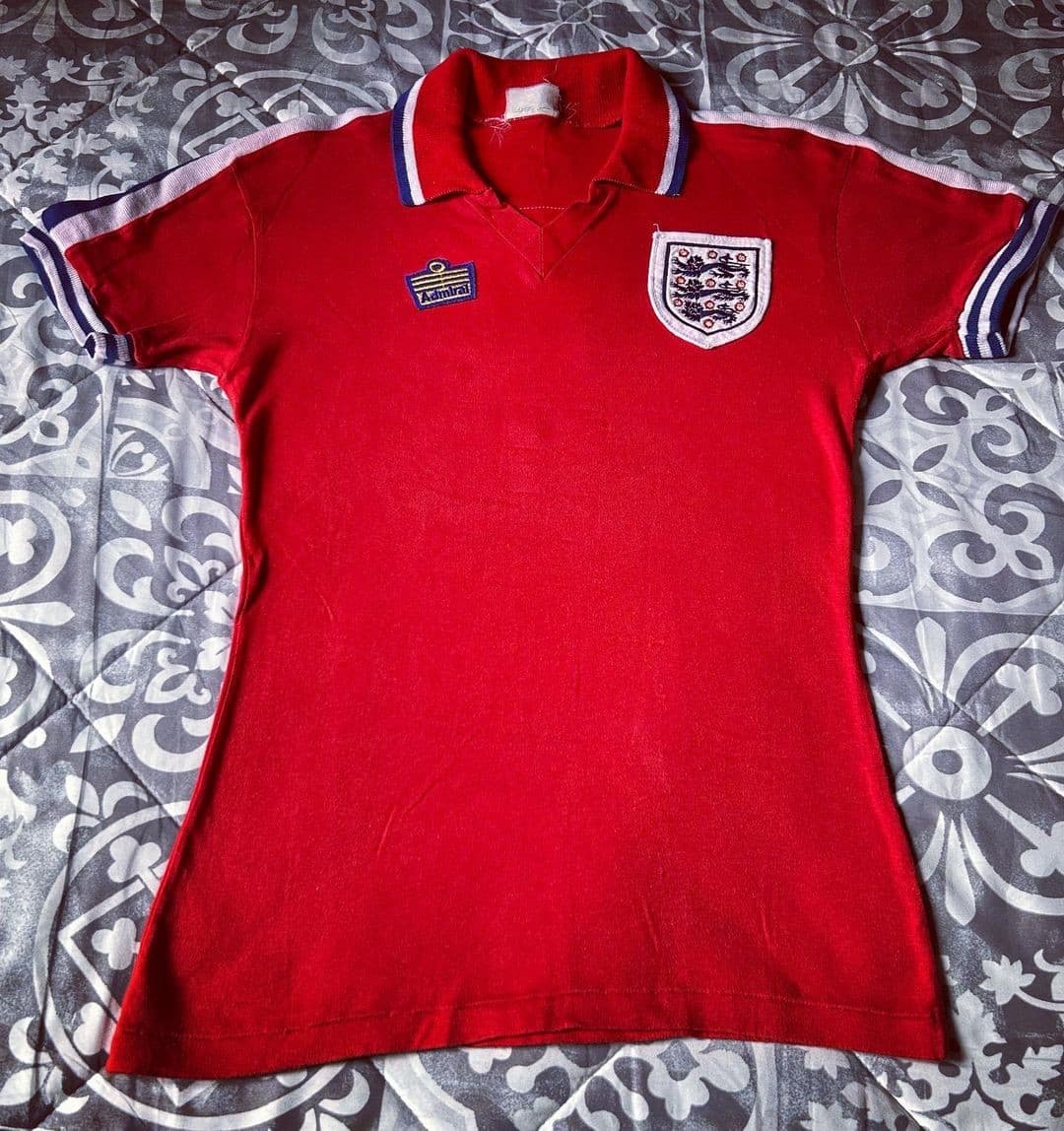 England 1974 away kit