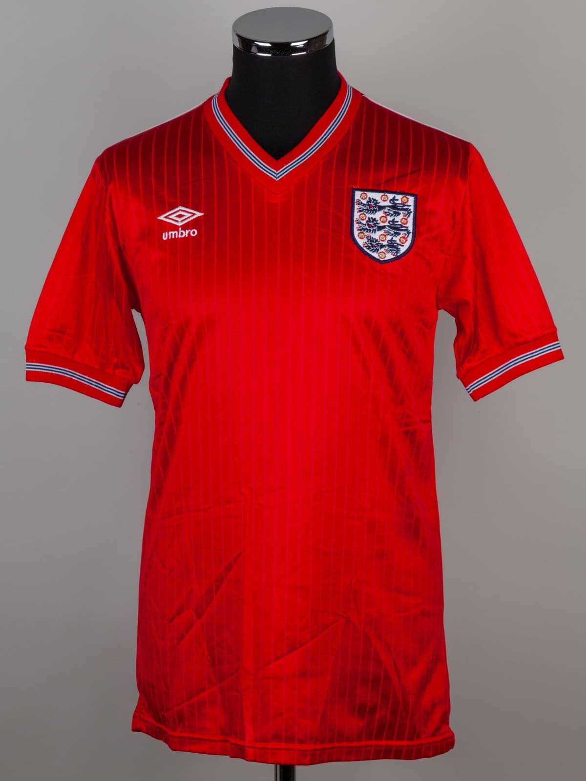England 1984 away kit