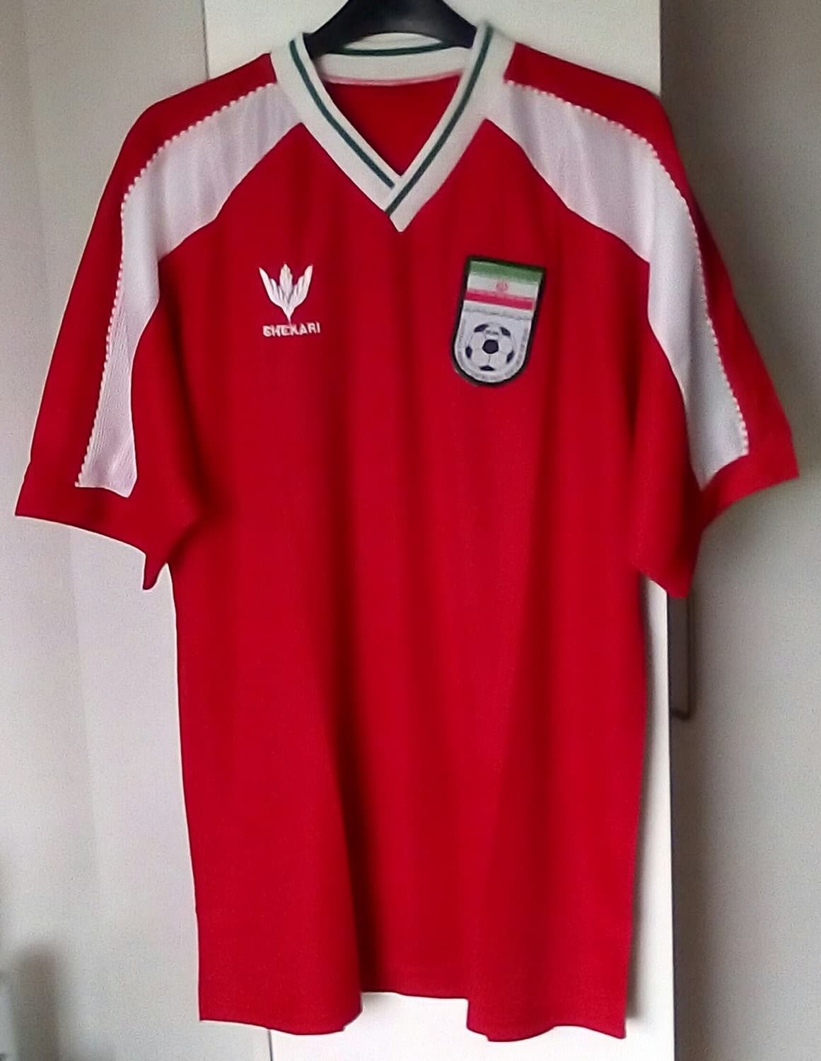 Iran 2000 away kit