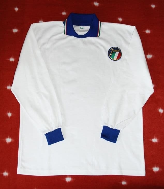 Italy 1988 away kit