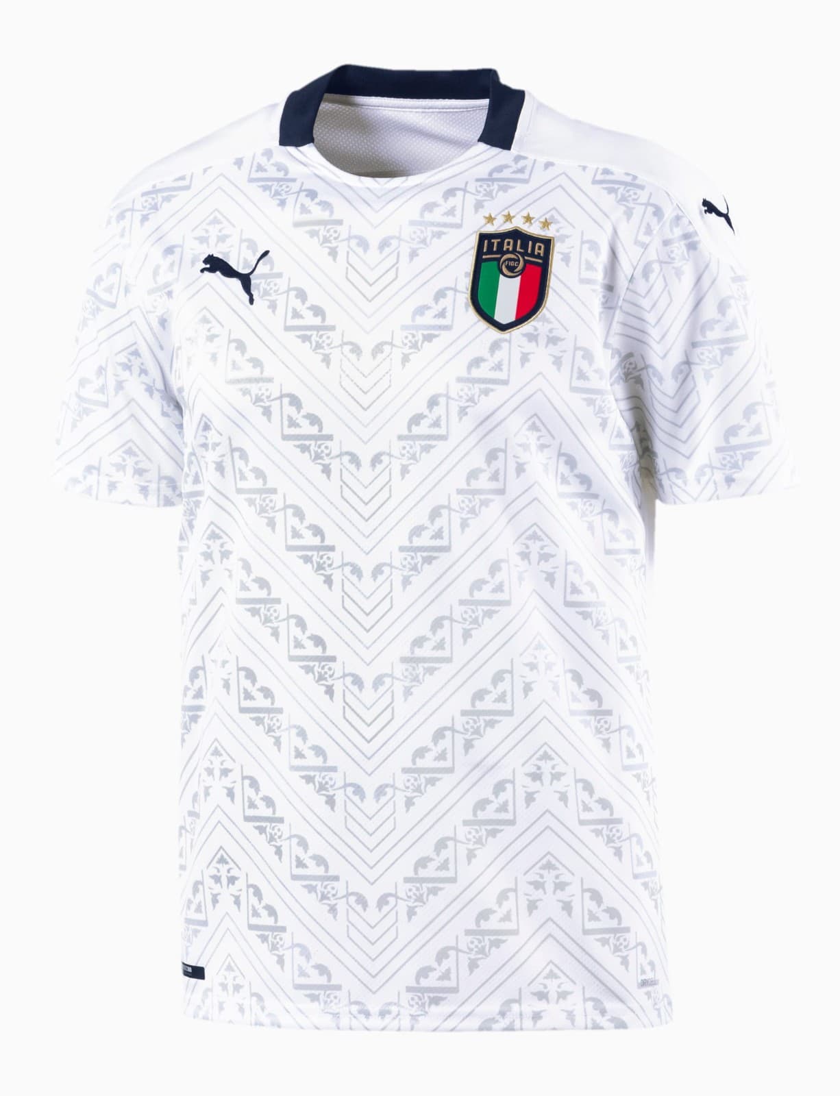 Italy 2020 away kit