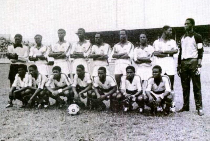 Ivory Coast 1983 away kit