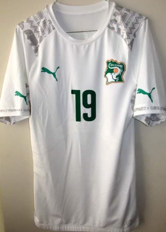 Ivory Coast 2016 away kit