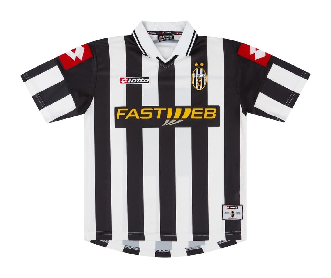 Juventus FC 2001-2002 home kit