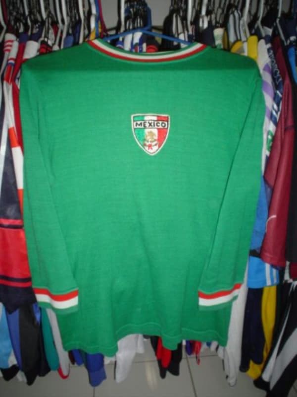 Mexico 1971 home kit