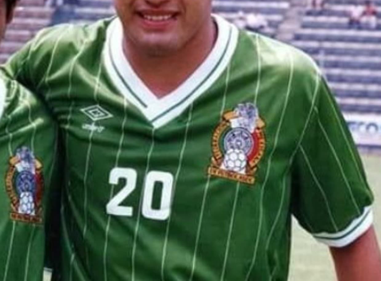 Mexico 1992 home kit