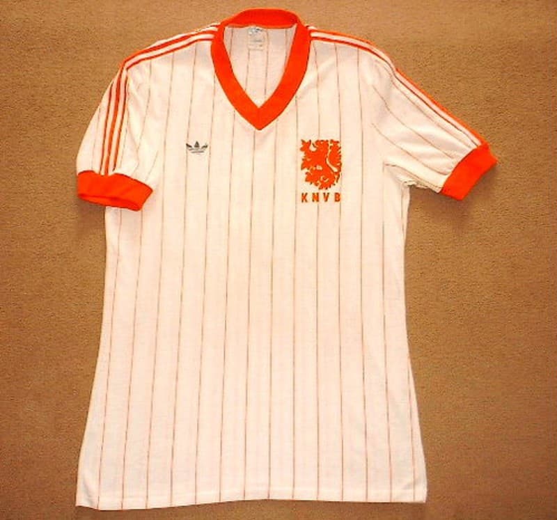 Netherlands 1982 away kit