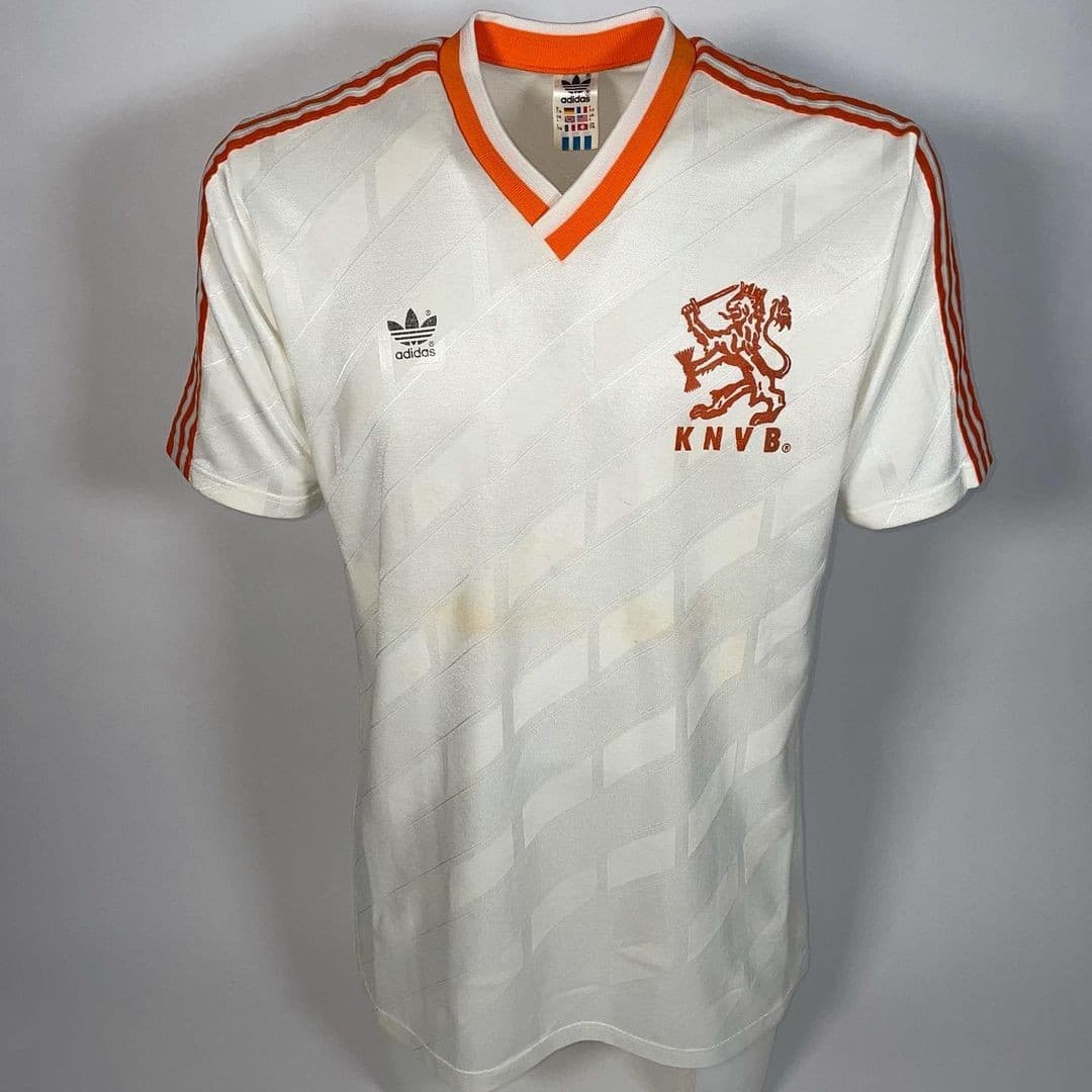 Netherlands 1987 away kit