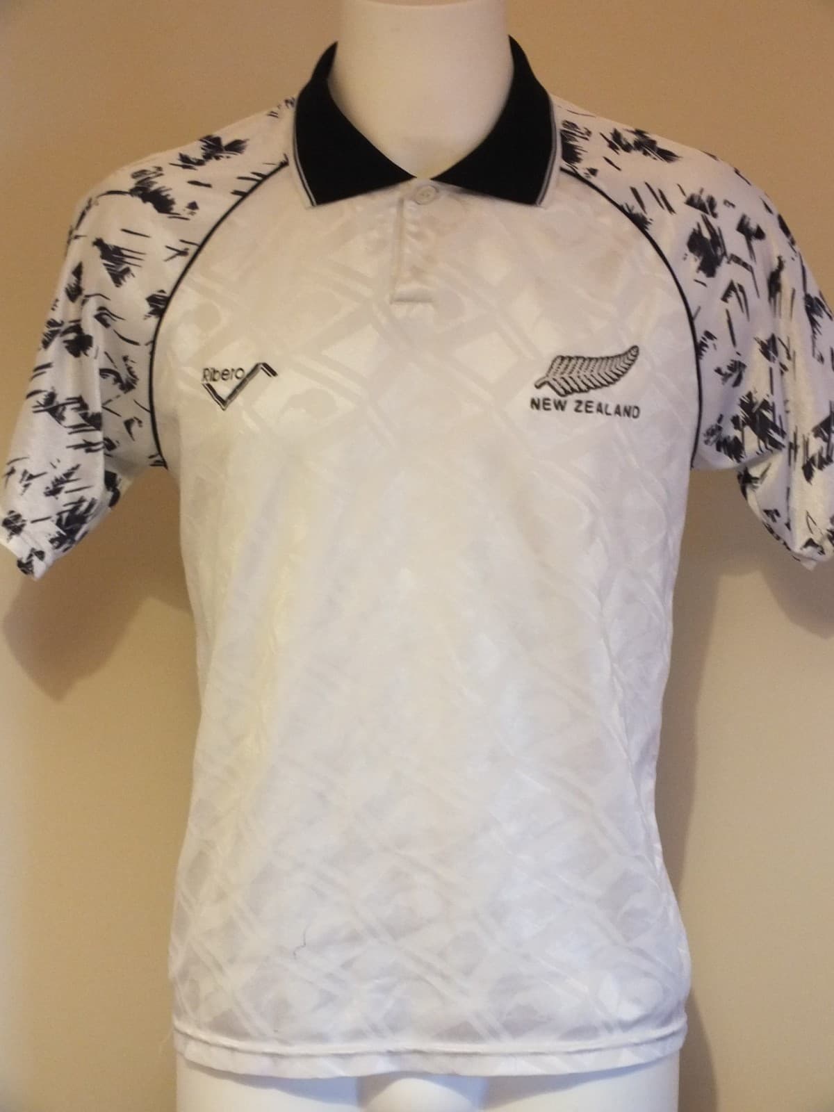 New Zealand 1993 home kit