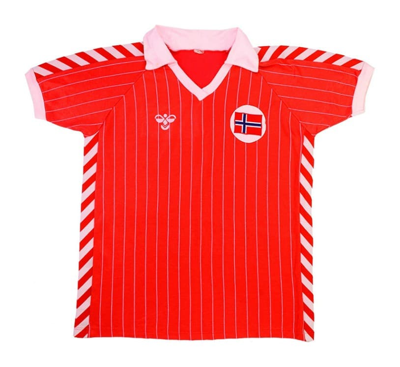 Norway 1982 home kit