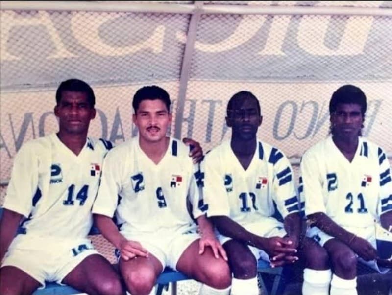 Panama 1992 away kit