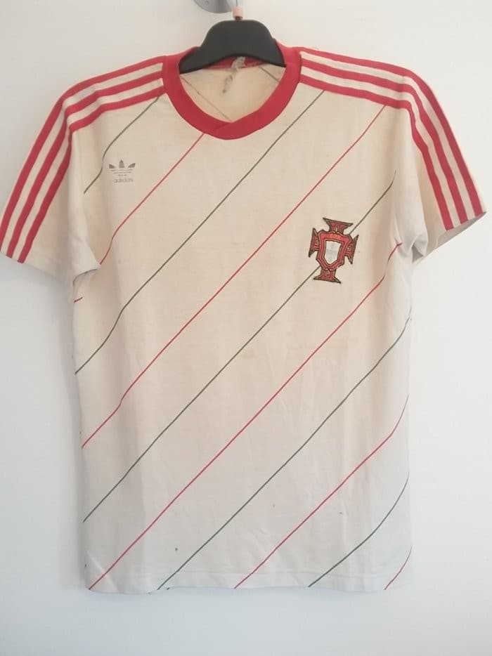 Portugal 1984 away kit