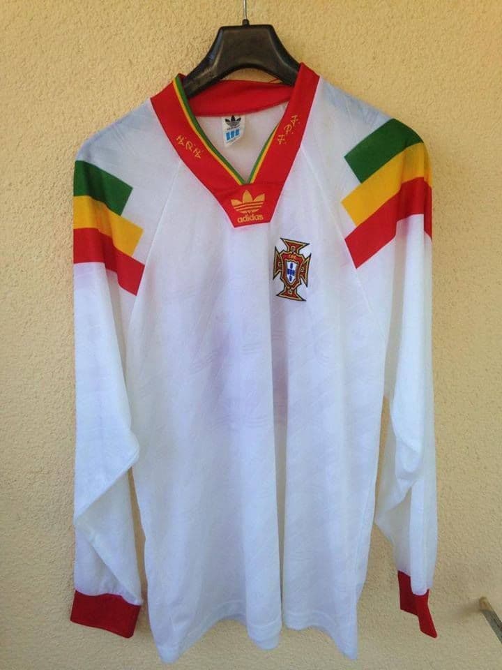 Portugal 1992 away kit