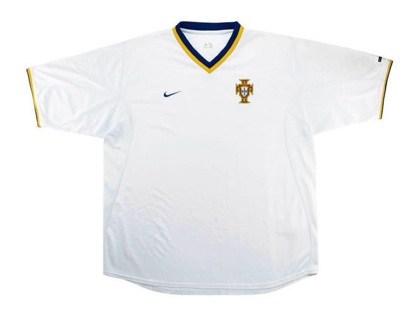 Portugal 2000 away kit