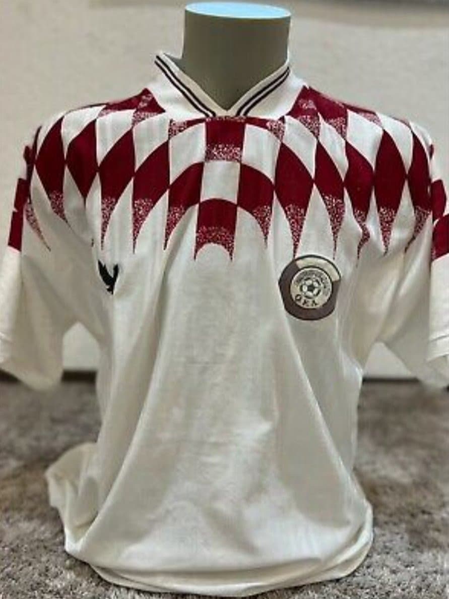 Qatar 1995 home kit