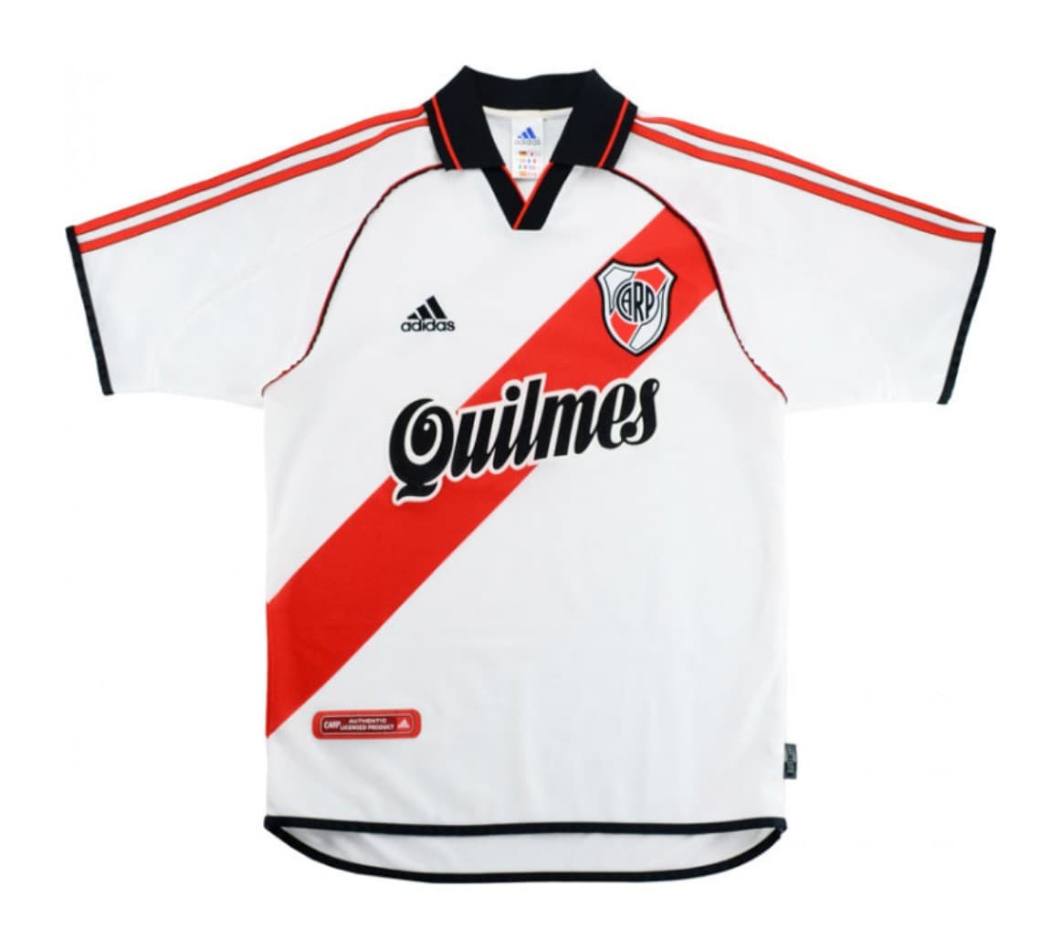 River Plate 2000-2001 home kit