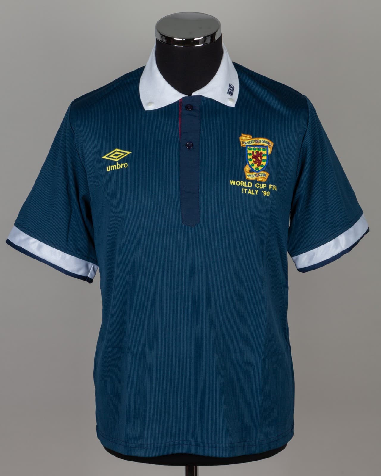 Scotland 1990 home kit
