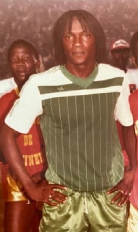 Senegal 1985 away kit