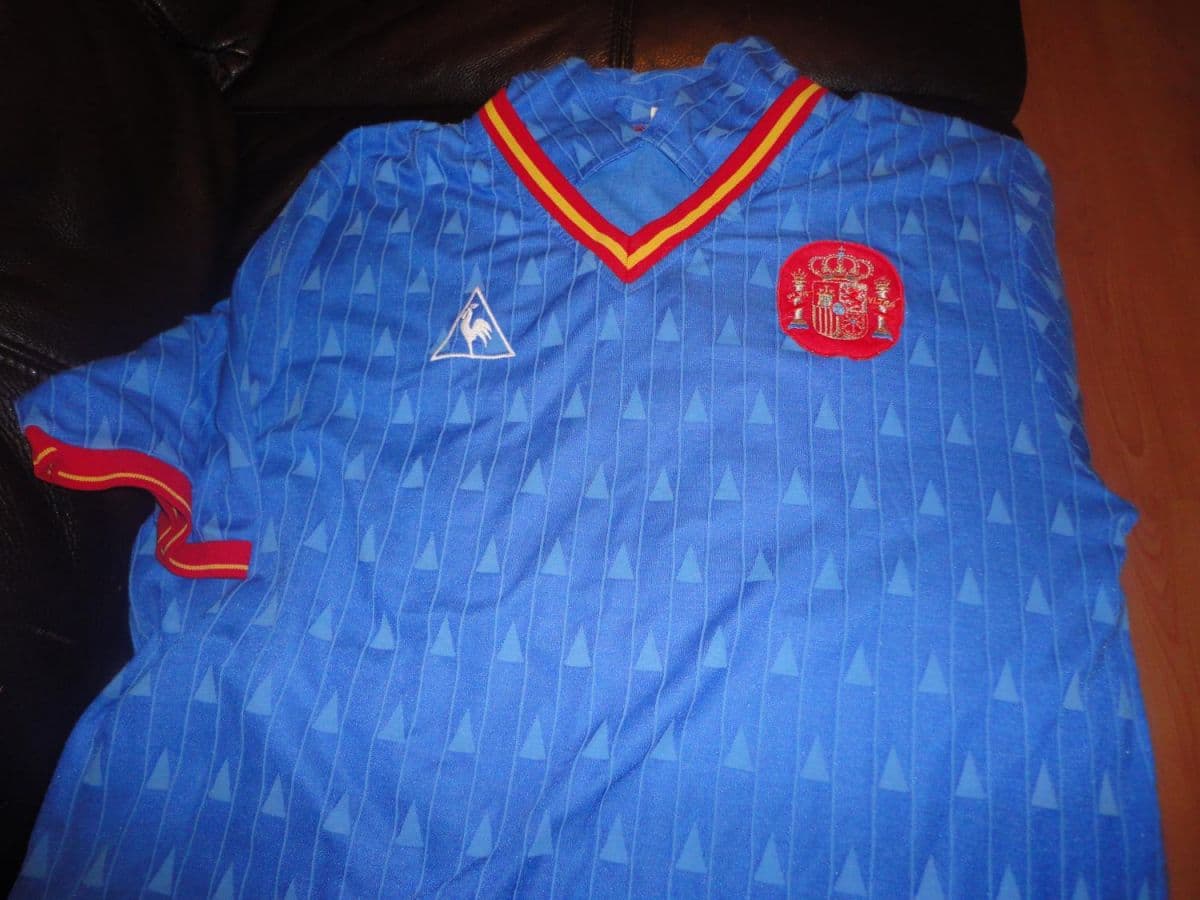 Spain 1990 third kit