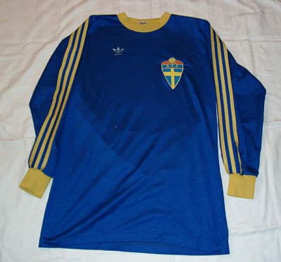 Sweden 1978 away kit