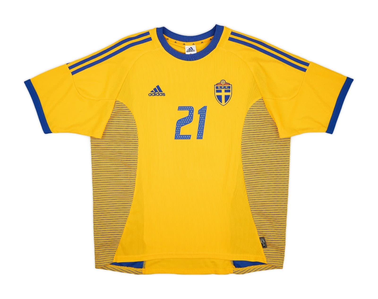 Sweden 2002 home kit