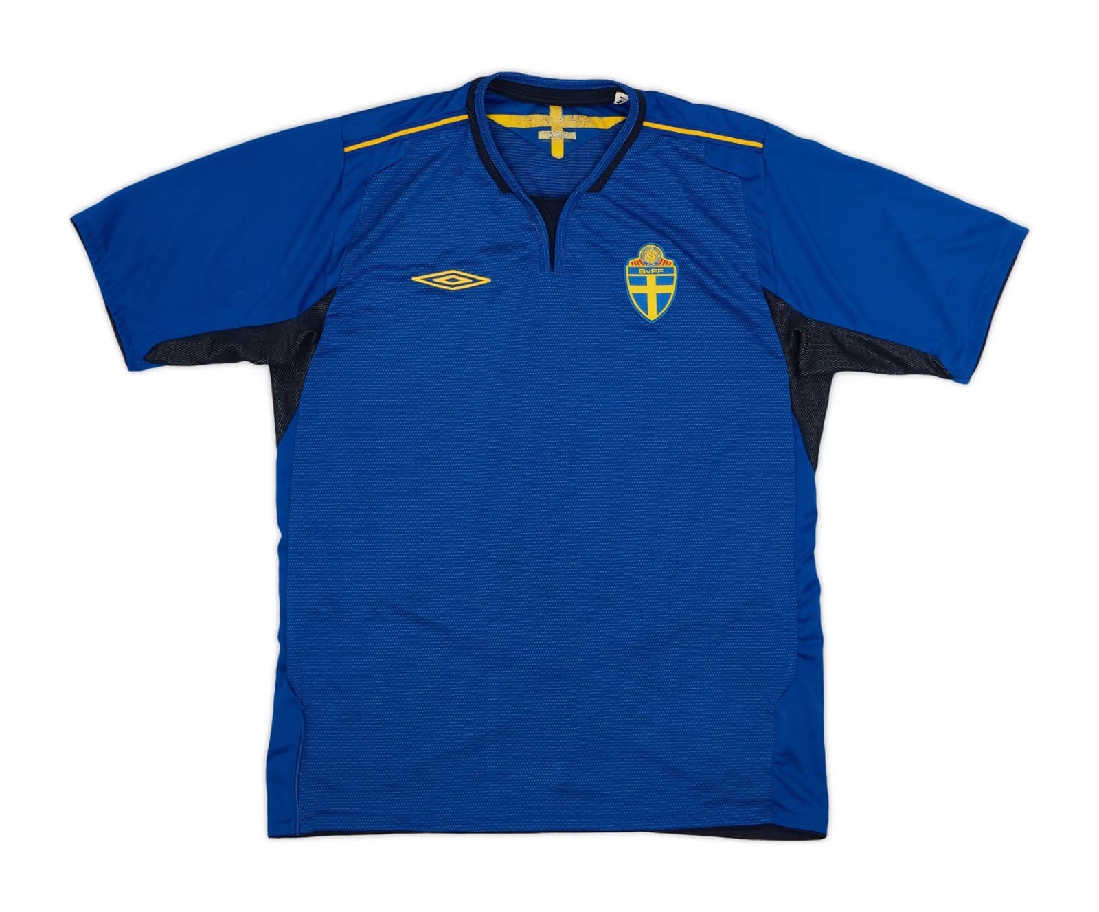 Sweden 2005 away kit