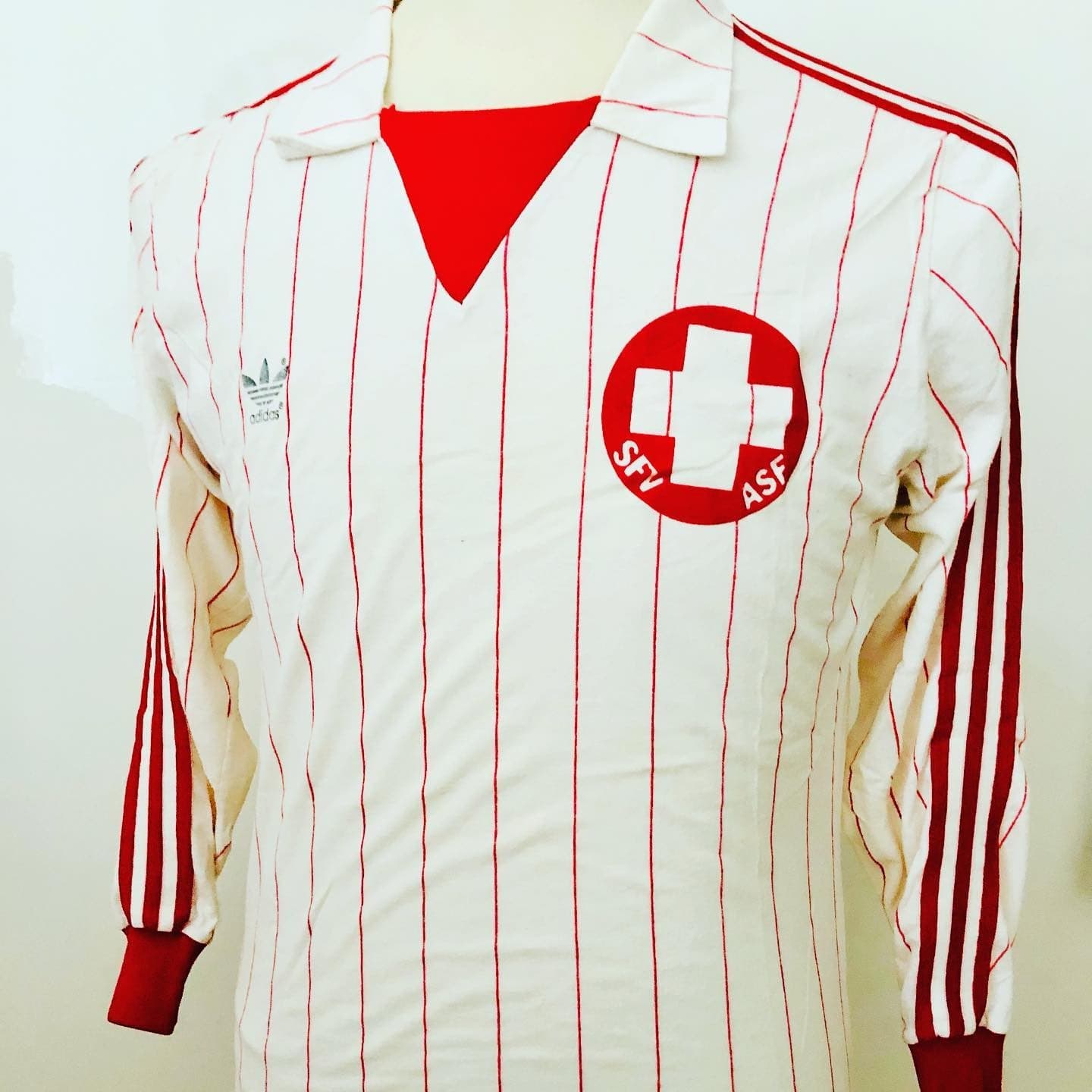 Switzerland 1981-82 away kit