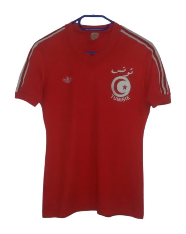 Tunisia 1976 away kit