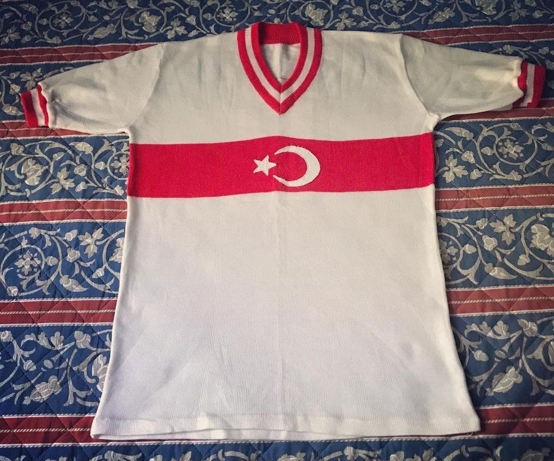 Turkey 1977 home kit