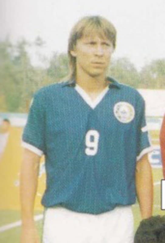 Uzbekistan 1994 home kit