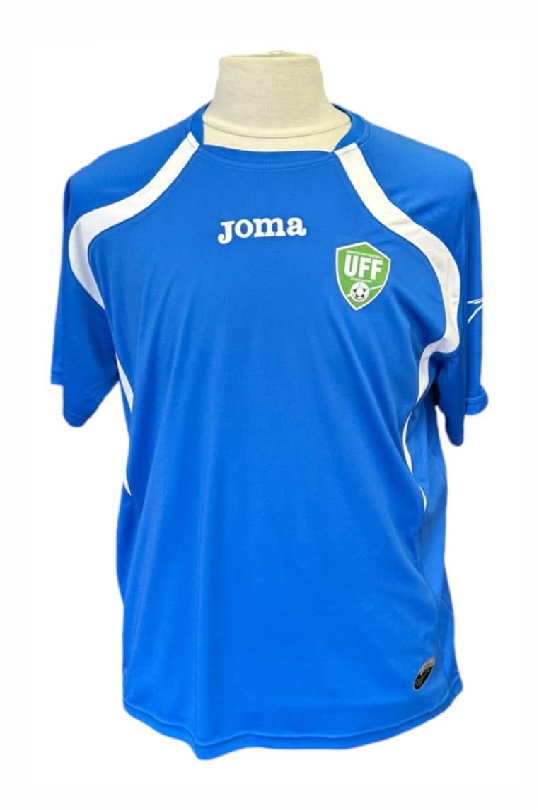 Uzbekistan 2013 home kit